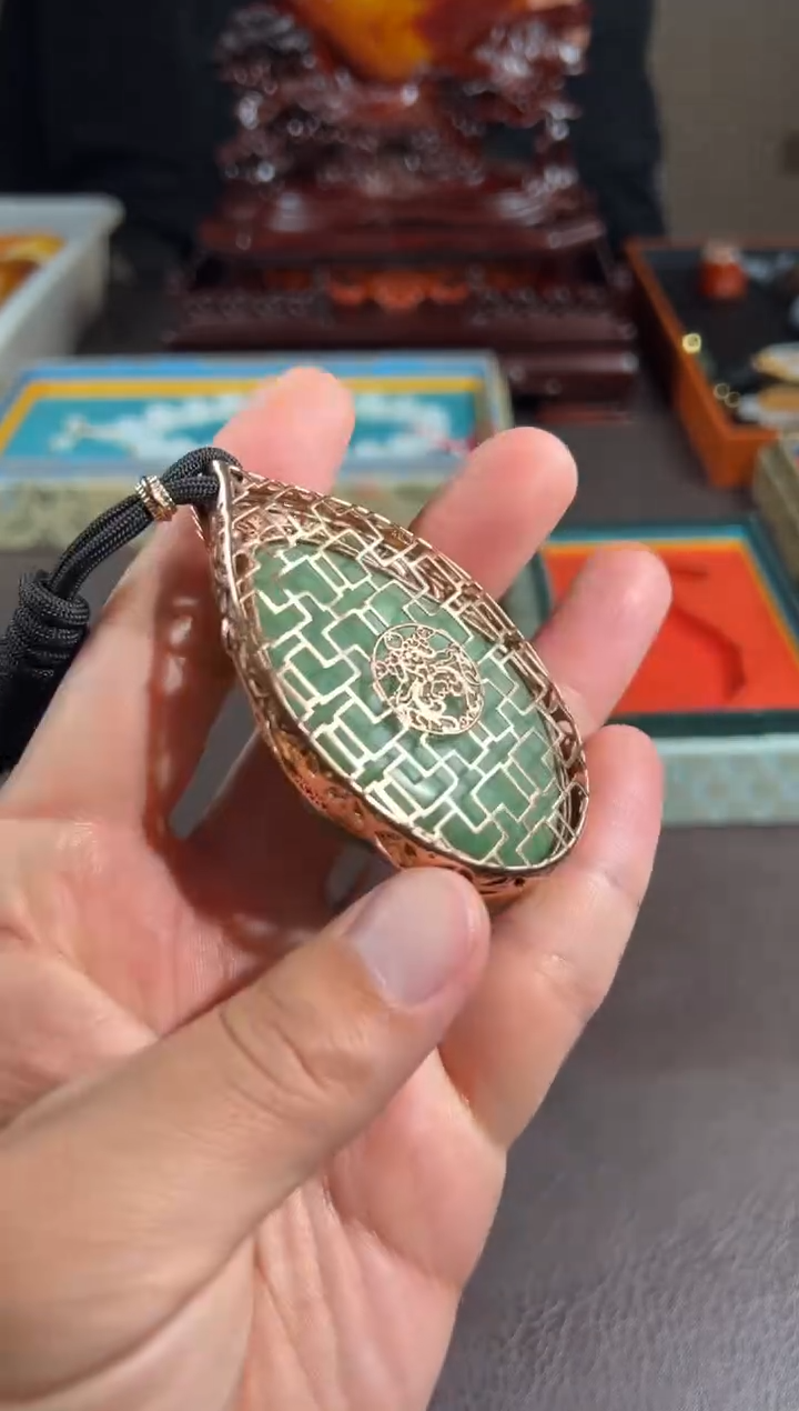 未镶嵌和田玉把件秋****.和田玉