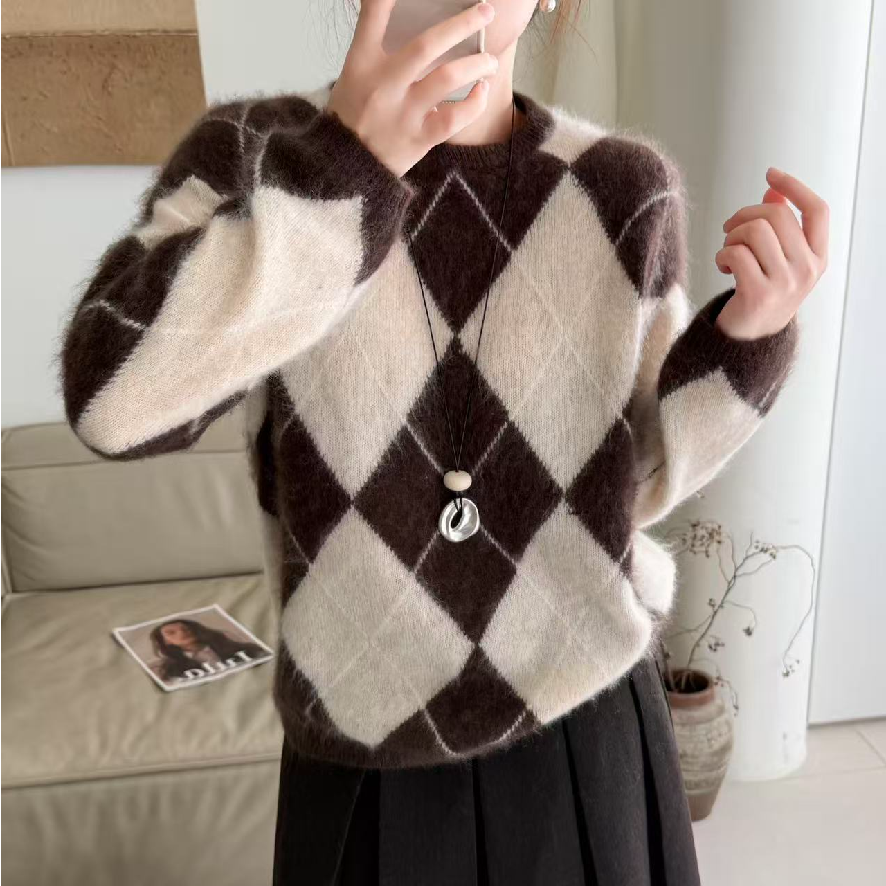 冬季女士撞色格子羊毛羊绒针织衫（825808）