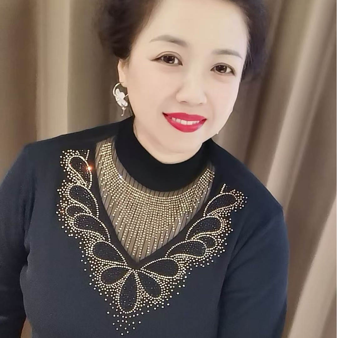 【玲姐精选】2024秋冬新款洋气蕾丝小衫中领水花金钻百搭加绒打底衫