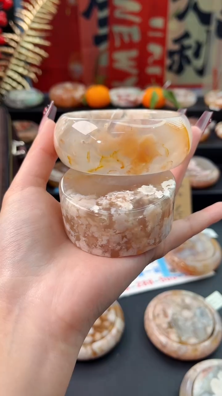 【闪购商品】石英质玉手镯未镶嵌赠送镯心（63圈口