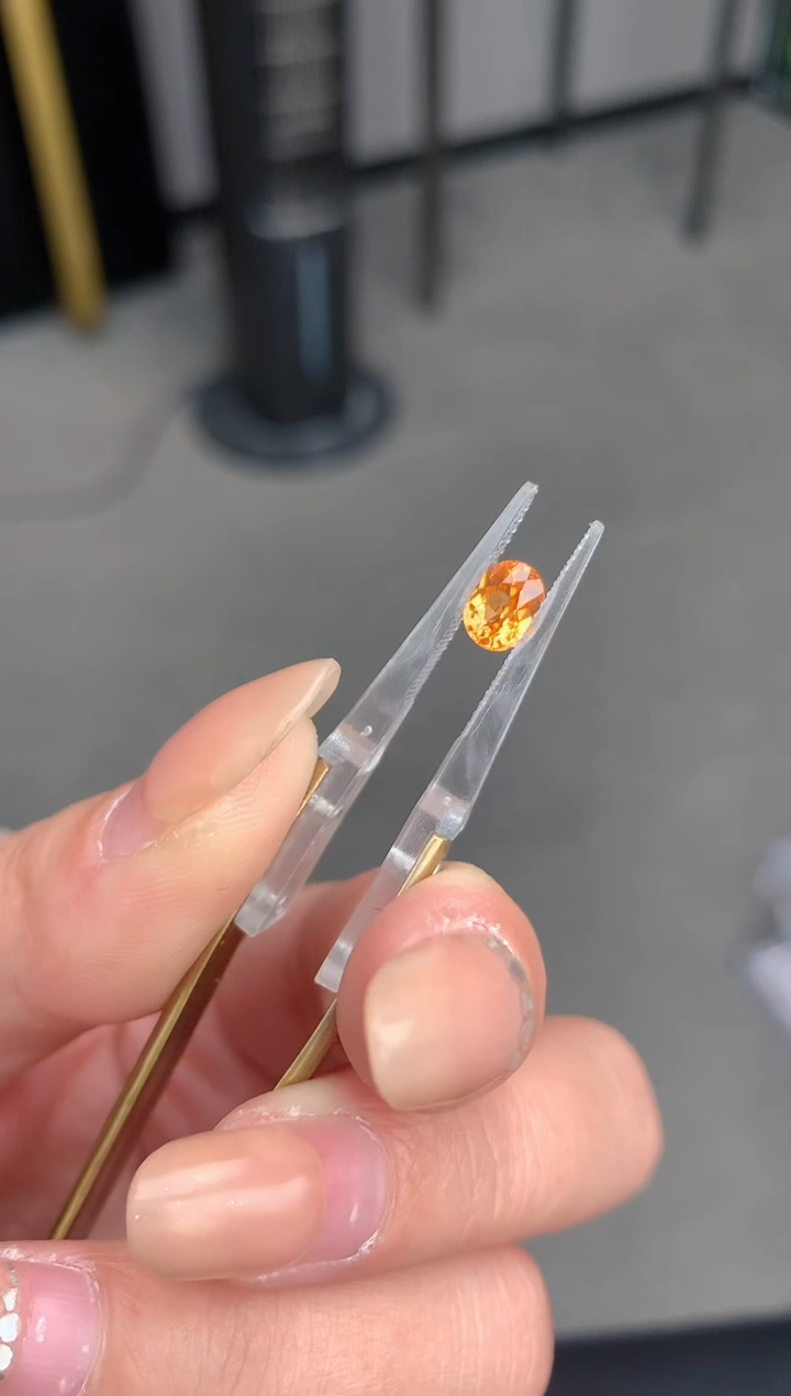 【闪购商品】石榴石（芬达石）裸石未镶嵌1ct芬达