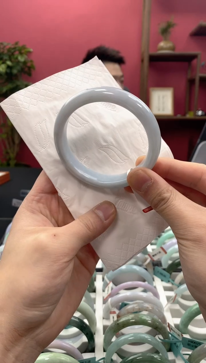 【闪购商品】翡翠手镯未镶嵌00004608