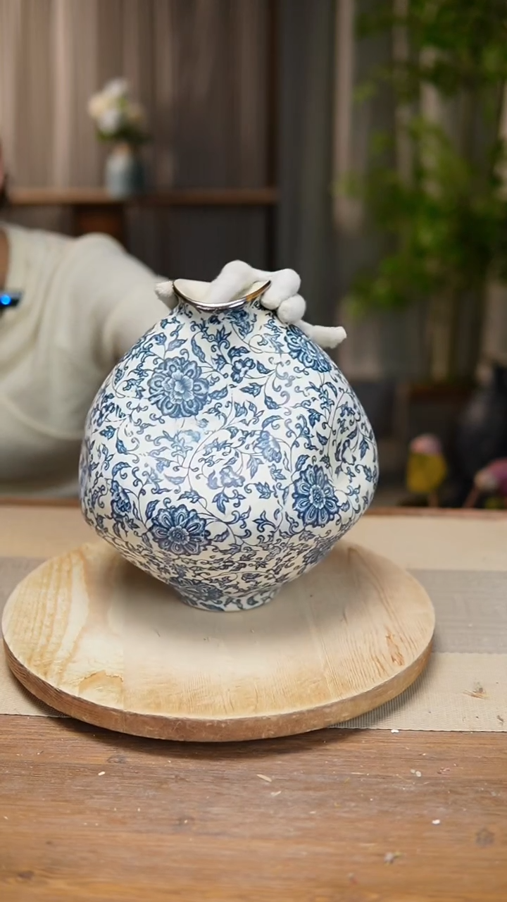 【闪购商品】陶瓷   花器青花瓷缠枝莲大肚