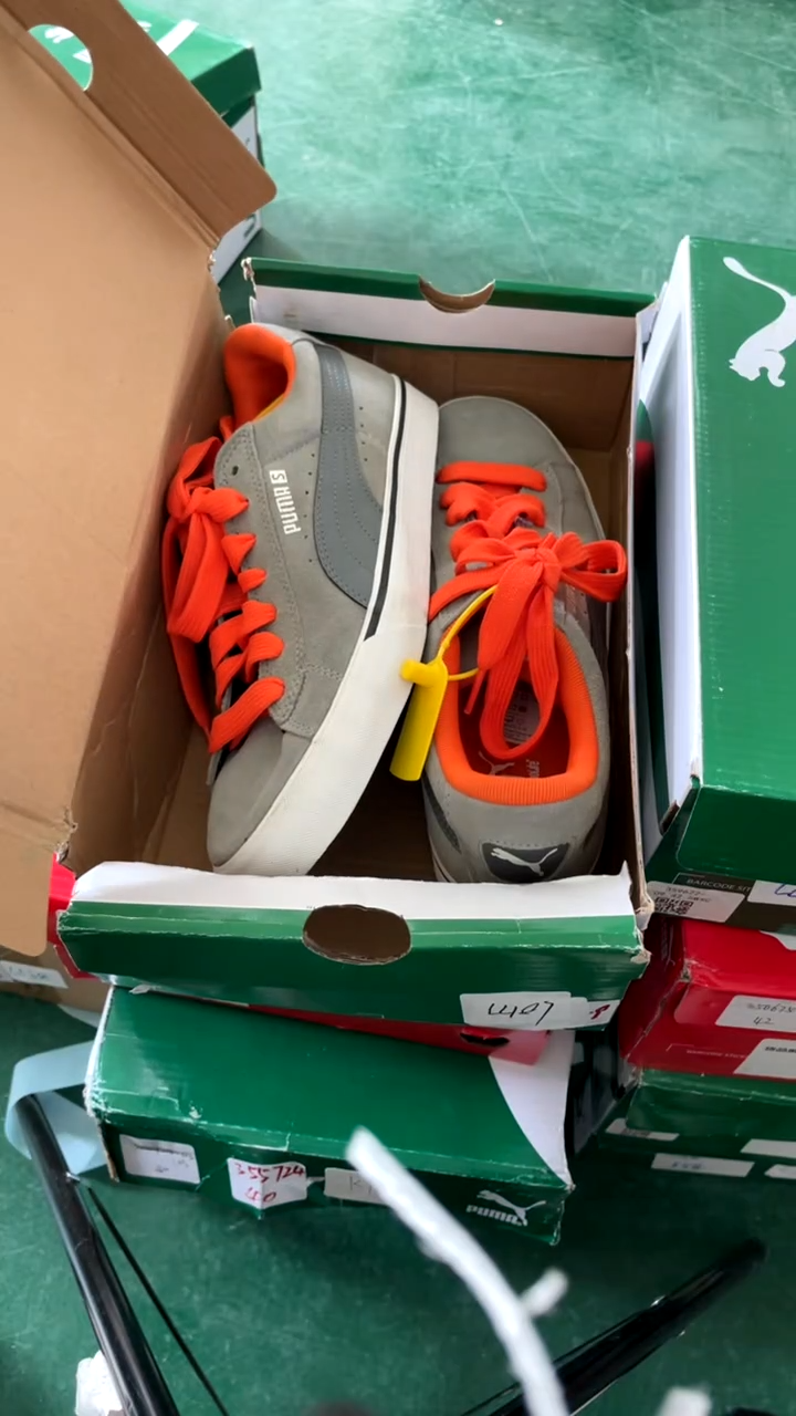 彪马时尚休闲运动鞋42M   MM8