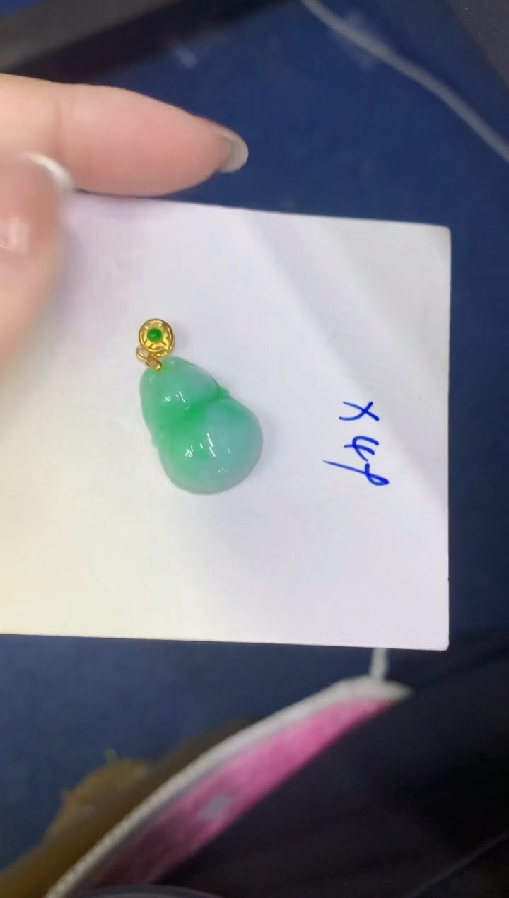 颈饰未镶嵌翡翠缅甸天然翡翠A货