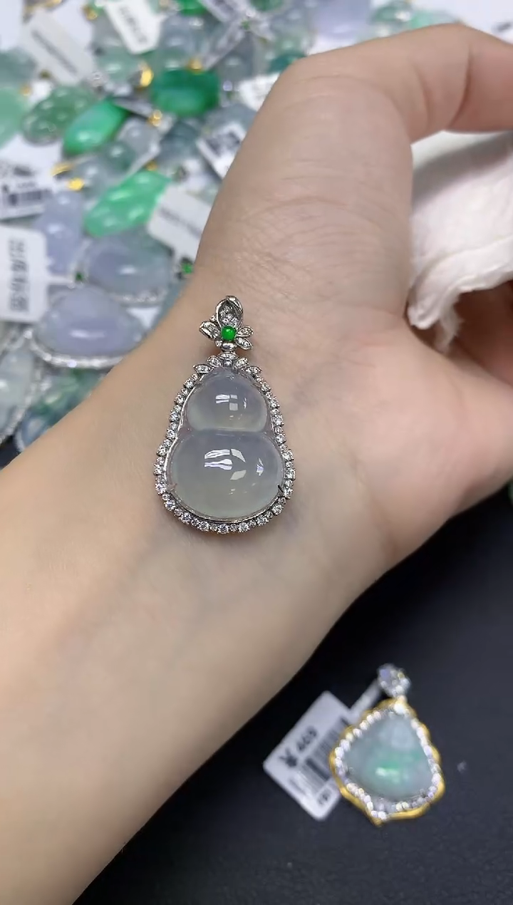 颈饰18K金镶嵌翡翠天然缅甸翡翠A货百元以上9元证书费自理