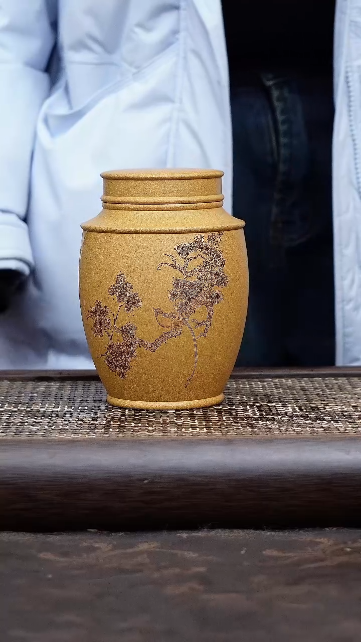 【闪购商品】紫砂茶杯茶叶罐黄金段
