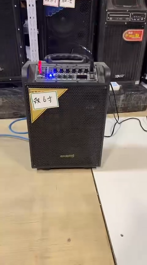 8新双6寸拉杆音箱*1台