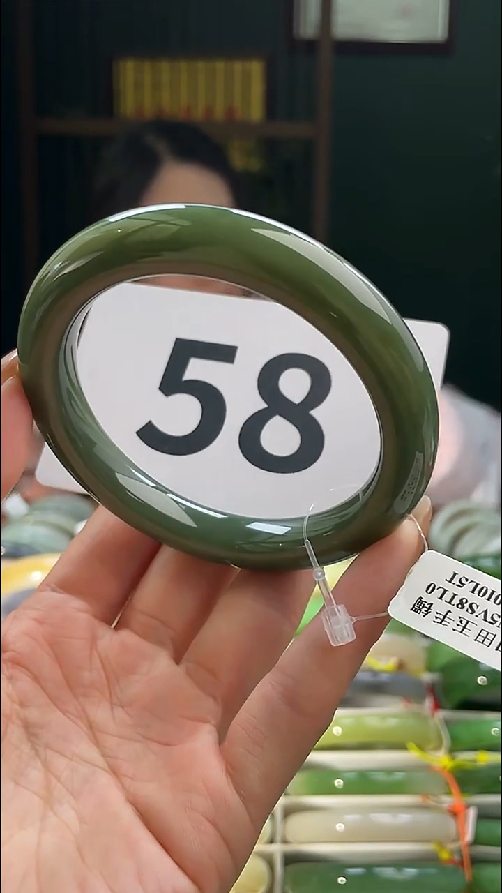 定制和田玉和田玉手镯