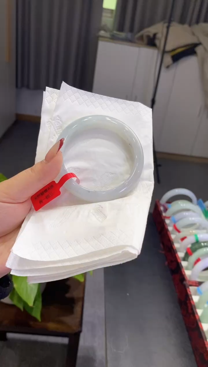 【闪购商品】翡翠手镯未镶嵌00000444