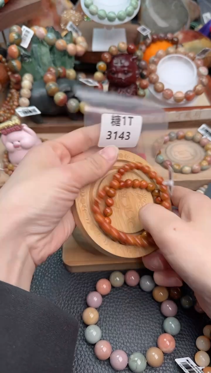 【闪购商品】石英质玉手链未镶嵌1T3143