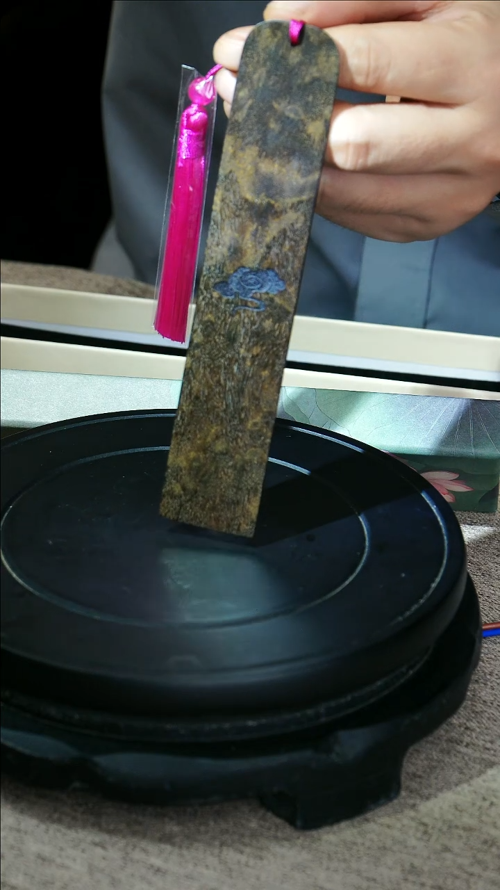 金丝楠金丝楠木书签龙胆阴沉龙胆