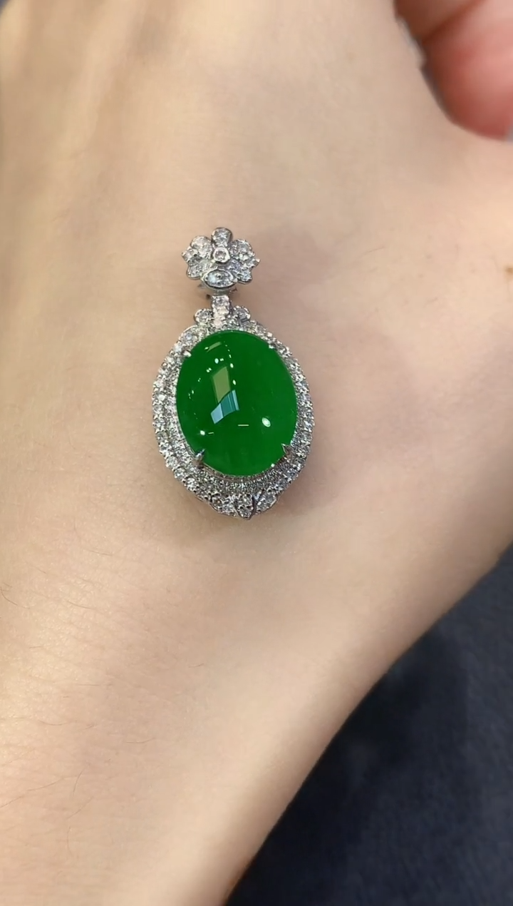 吊坠(不含链)18K金镶嵌翡翠A79