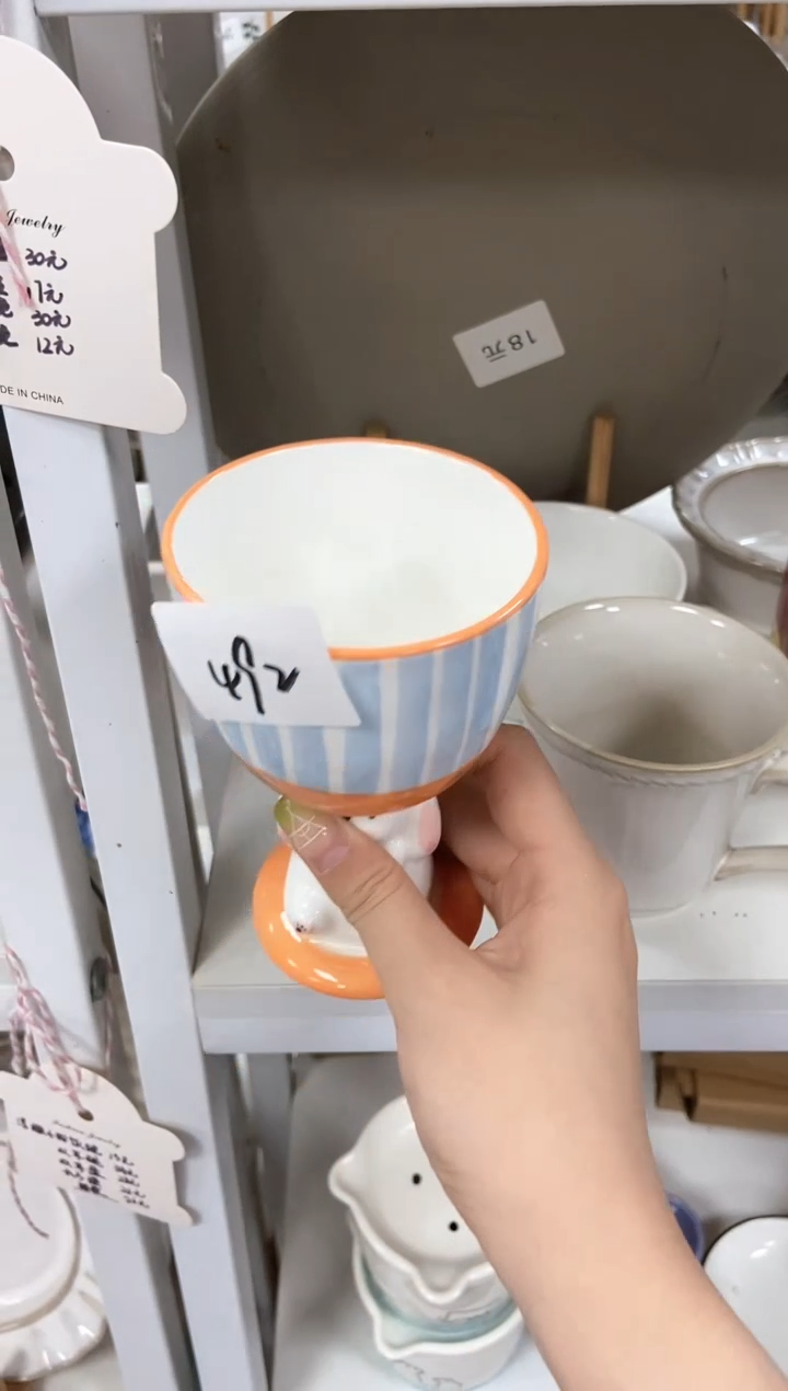 瓷492 兔子 高脚 瑕疵