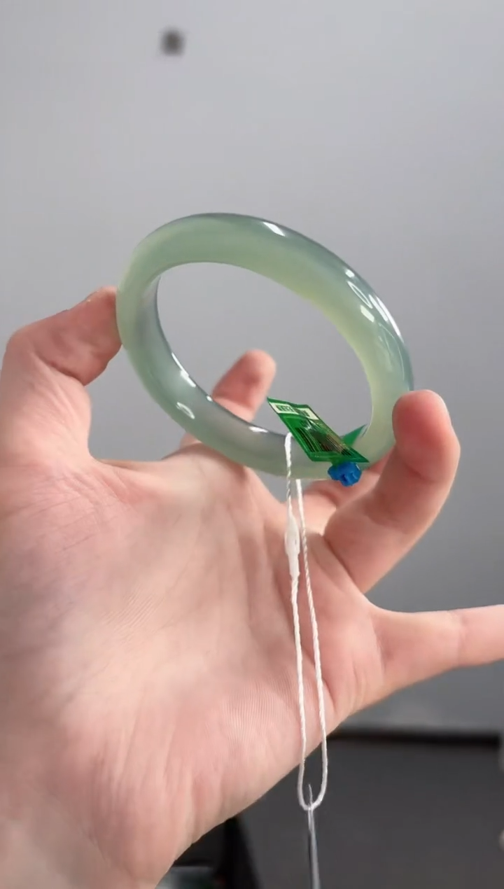 【闪购商品】玛瑙/玉髓手镯未镶嵌57圈