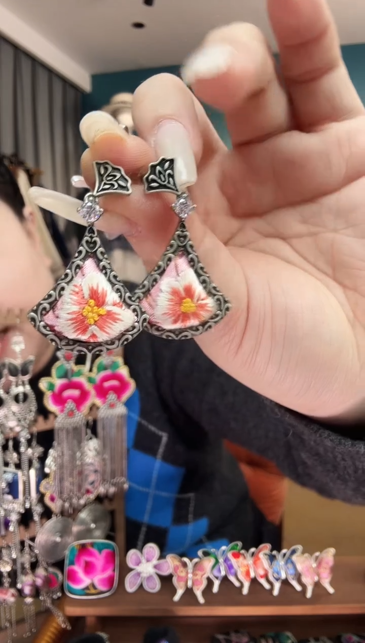 刺绣纯手工民族风刺绣耳钉