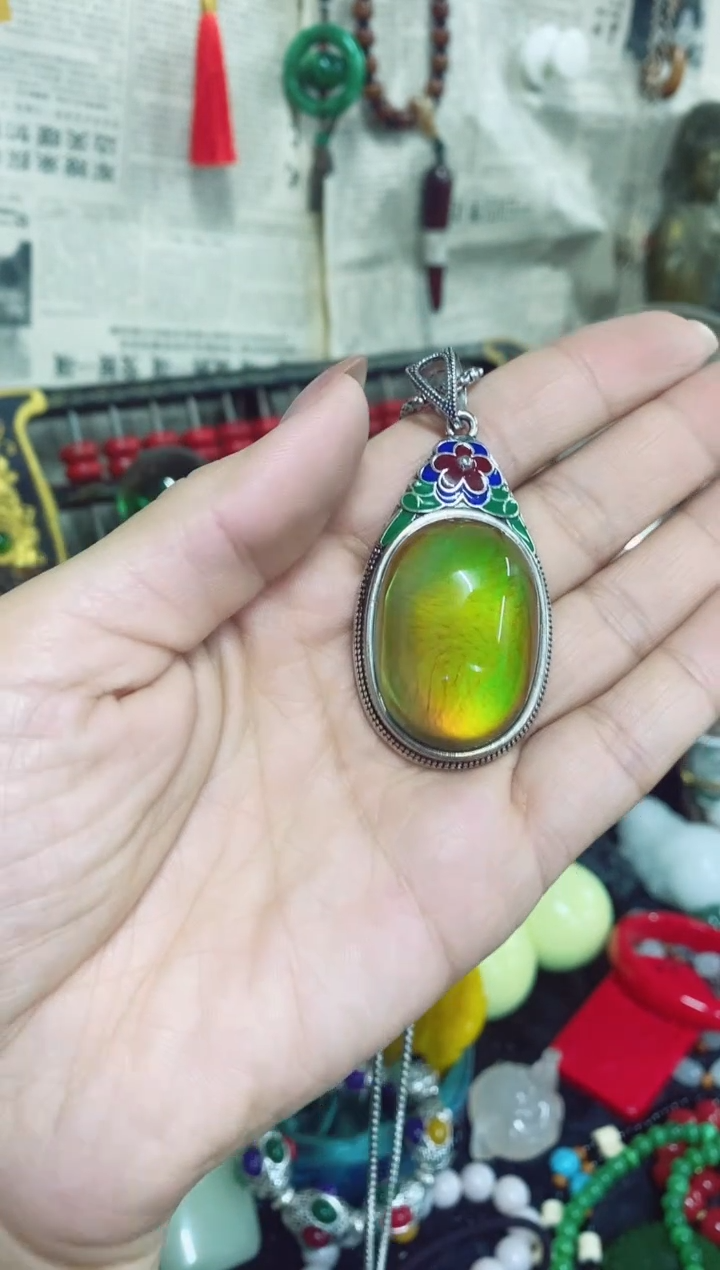 未镶嵌颈饰蓝珀主播推荐主播推荐