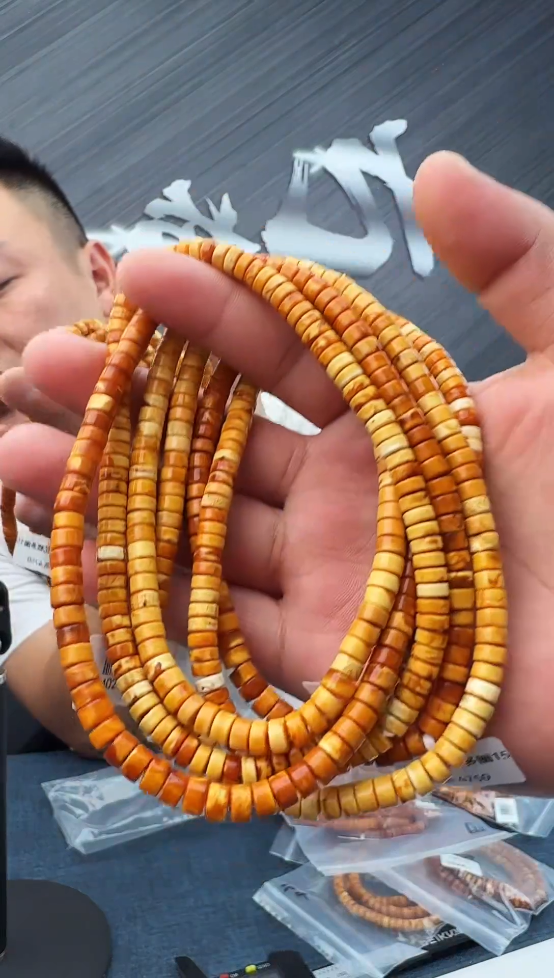 蜜蜡未镶嵌珠宝奇石假一罚十15，6多样性发其一