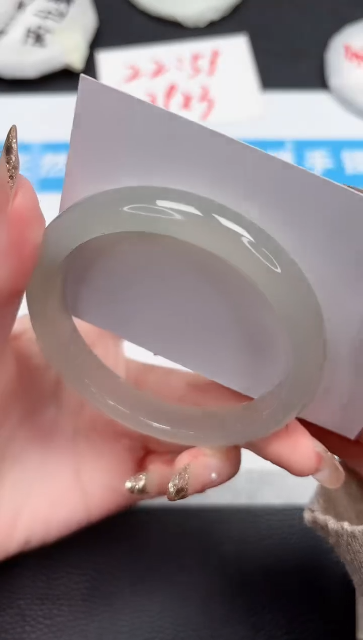 【闪购商品】石英质玉手镯未镶嵌503-60