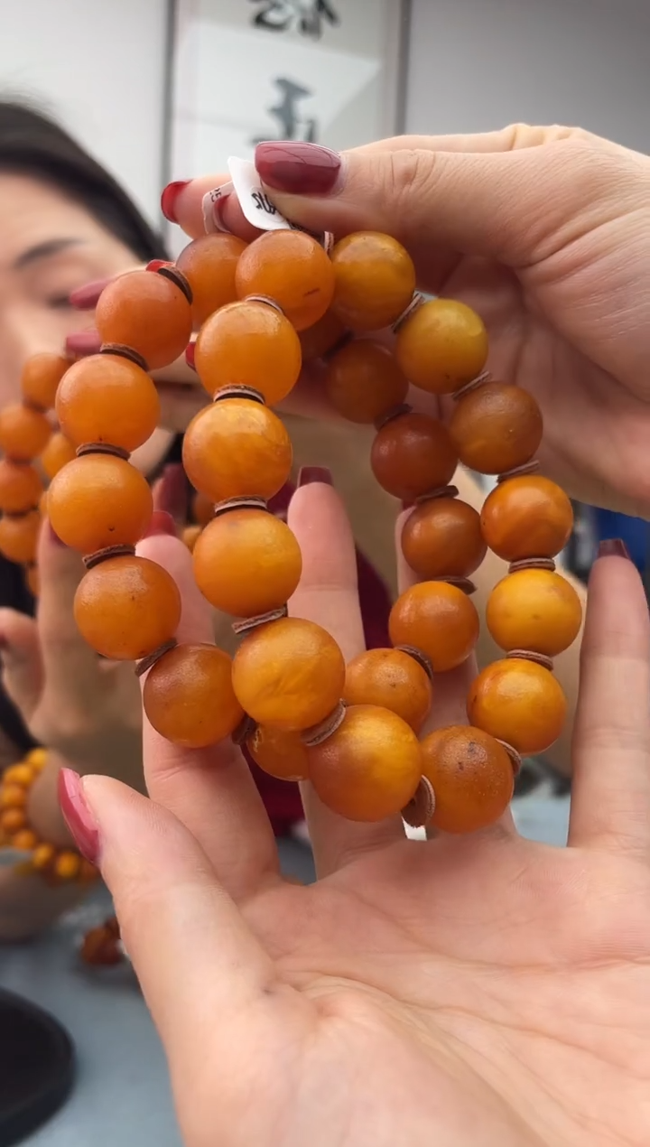 未镶嵌蜜蜡珠宝奇石假一罚十，034.17微瑕多样性发一件