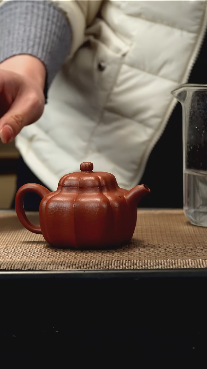 紫砂茶盏生砂朱泥筋纹德钟140CC微瑕