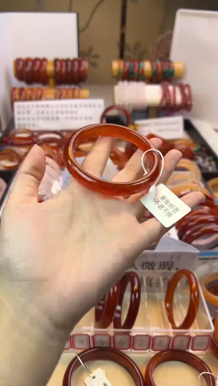 【闪购商品】玛瑙/玉髓手镯未镶嵌【默认微瑕】56+圈口