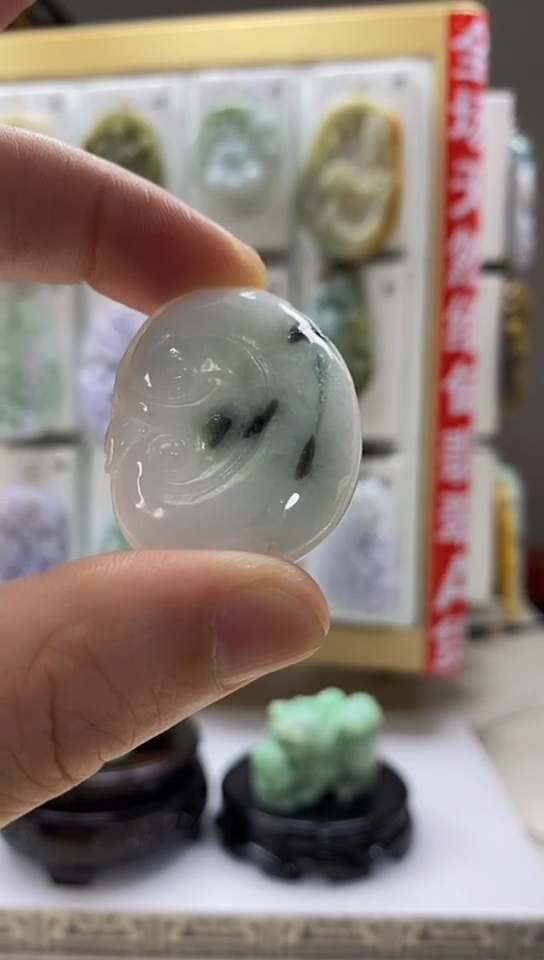 翡翠未镶嵌颈饰翡翠A货2025/4/19
