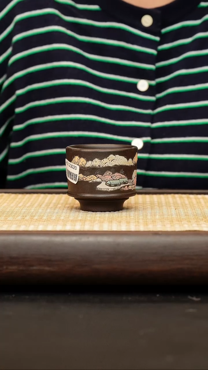 茶壶紫砂马蹄山水杯 石黄泥 120cc