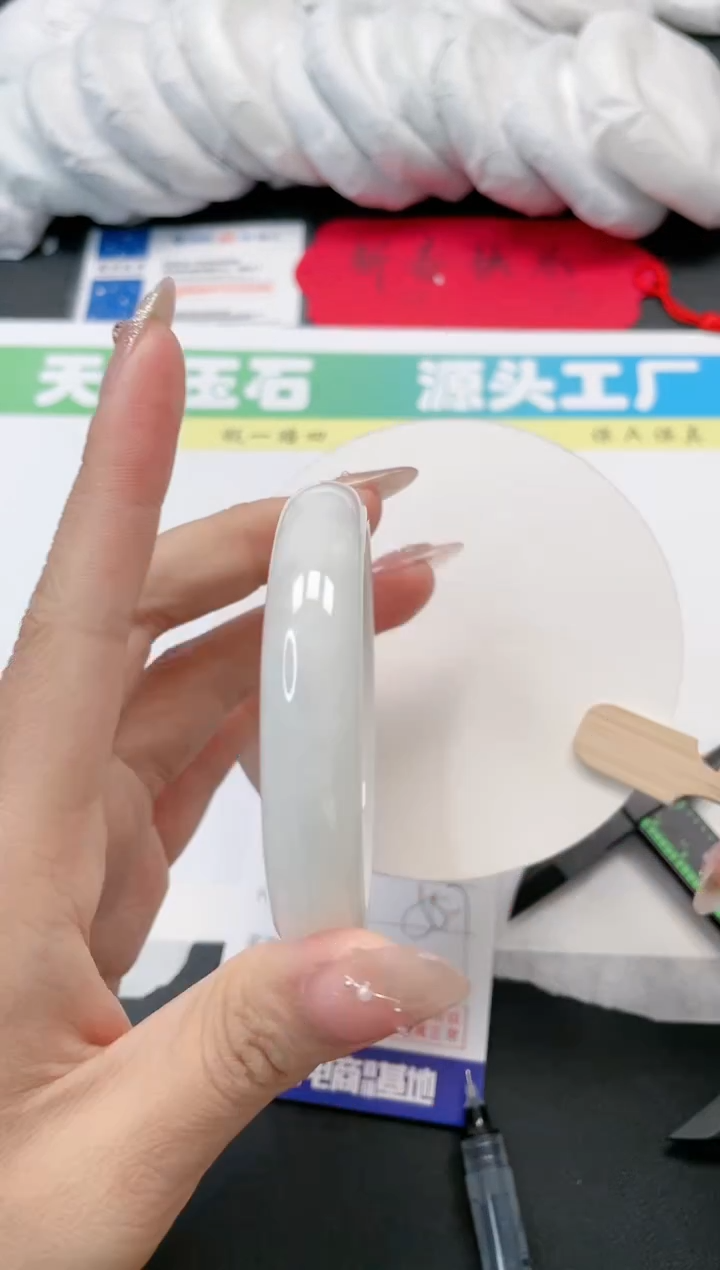 【闪购商品】和田玉手镯未镶嵌219-55