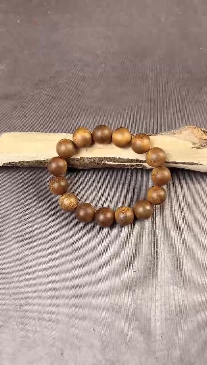 沉香沉香碎屑芽庄白奇14圆珠单圈沉多样性发一