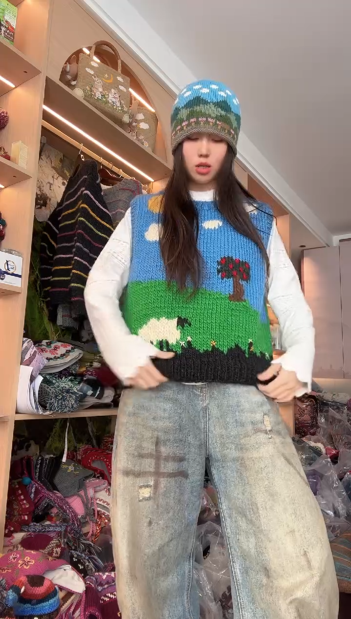 羊毛粗针蓝天白云小羊马甲