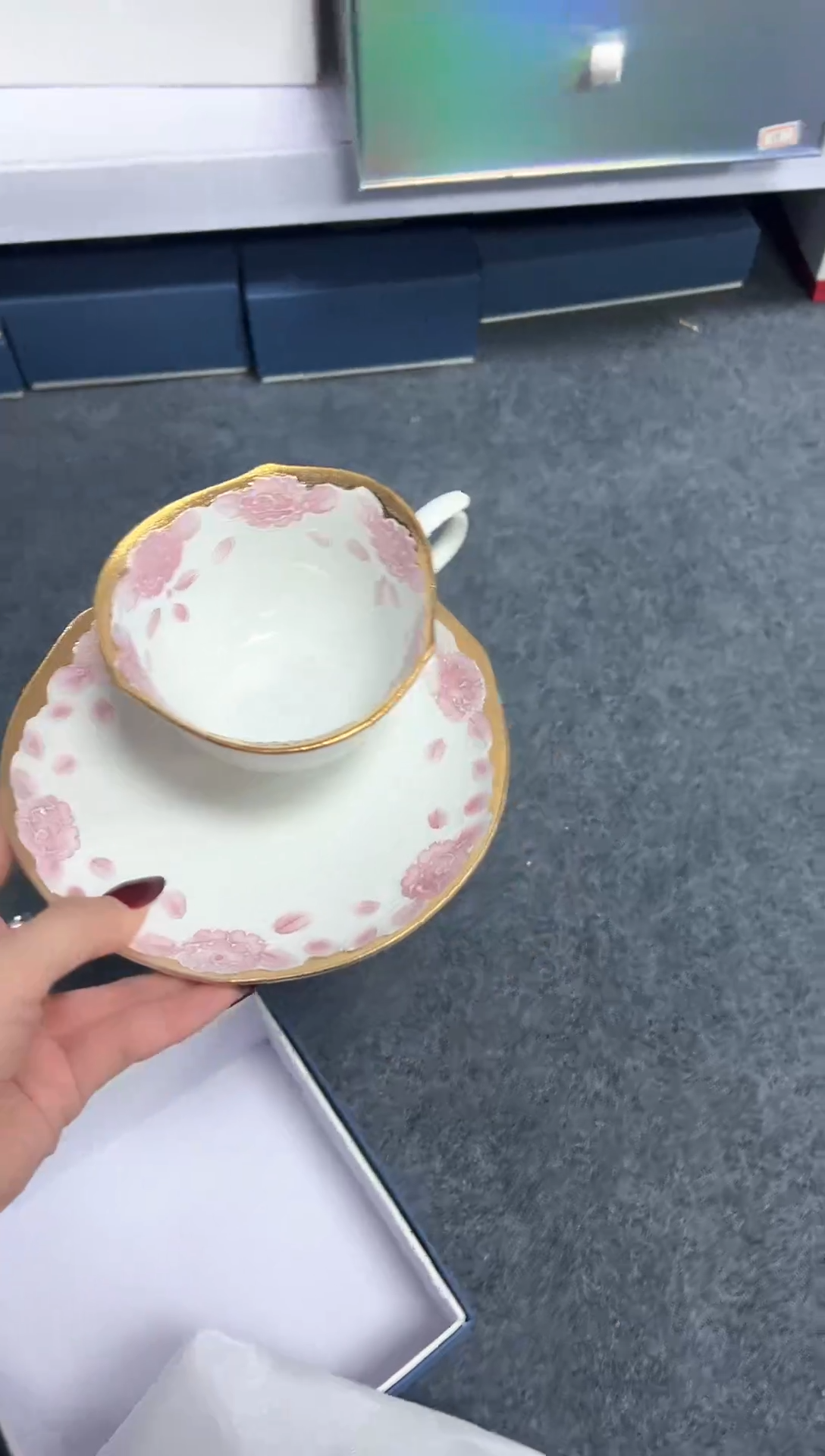 【闪购商品】瓷片新号开播不计成本欢迎点菜！