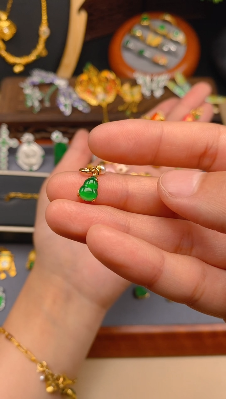 【闪购商品】翡翠吊坠(不含链)银S925镶嵌葫芦万能扣