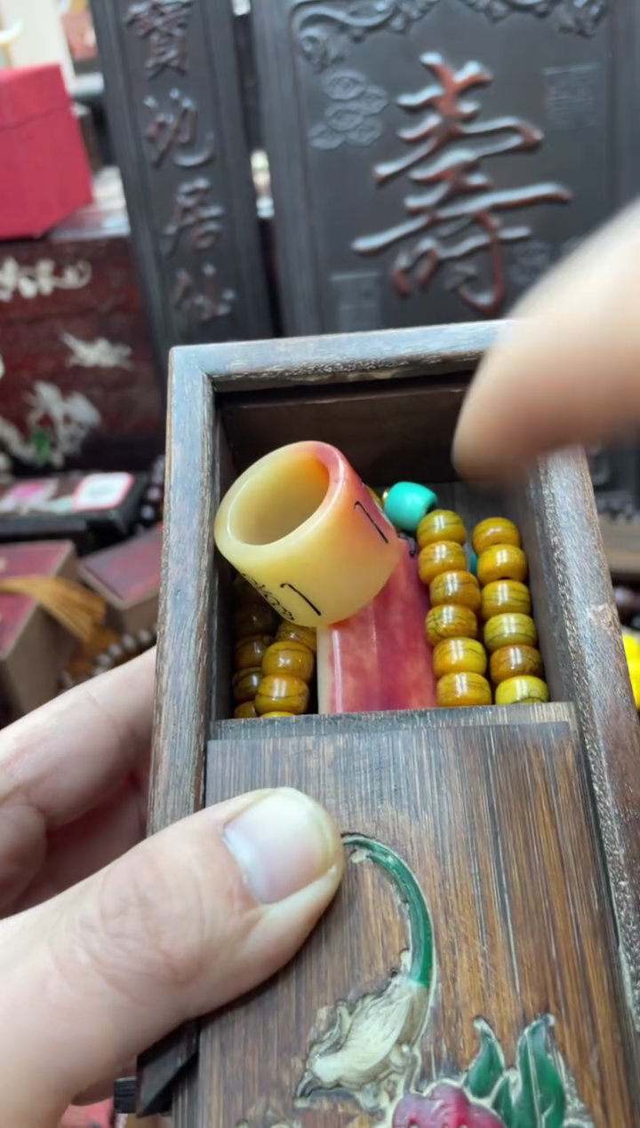 【闪购商品】木12345手持带花梨木机关盒扳指