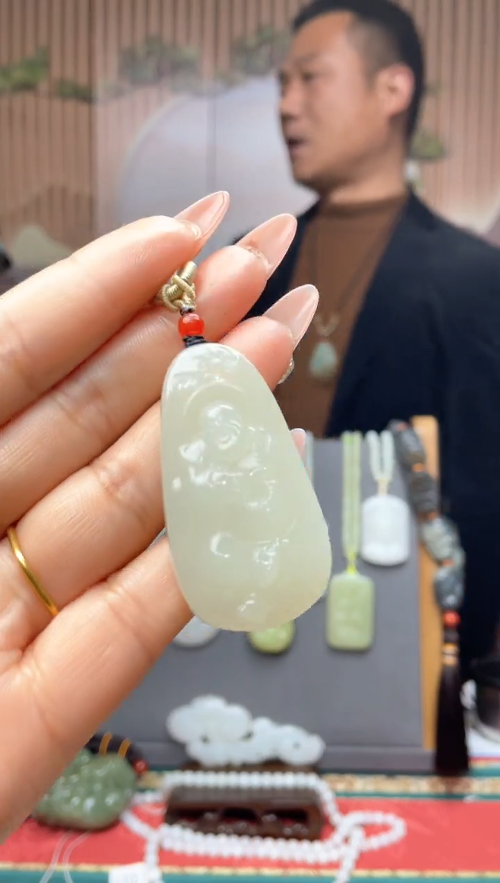 【闪购商品】和田玉颈饰未镶嵌一