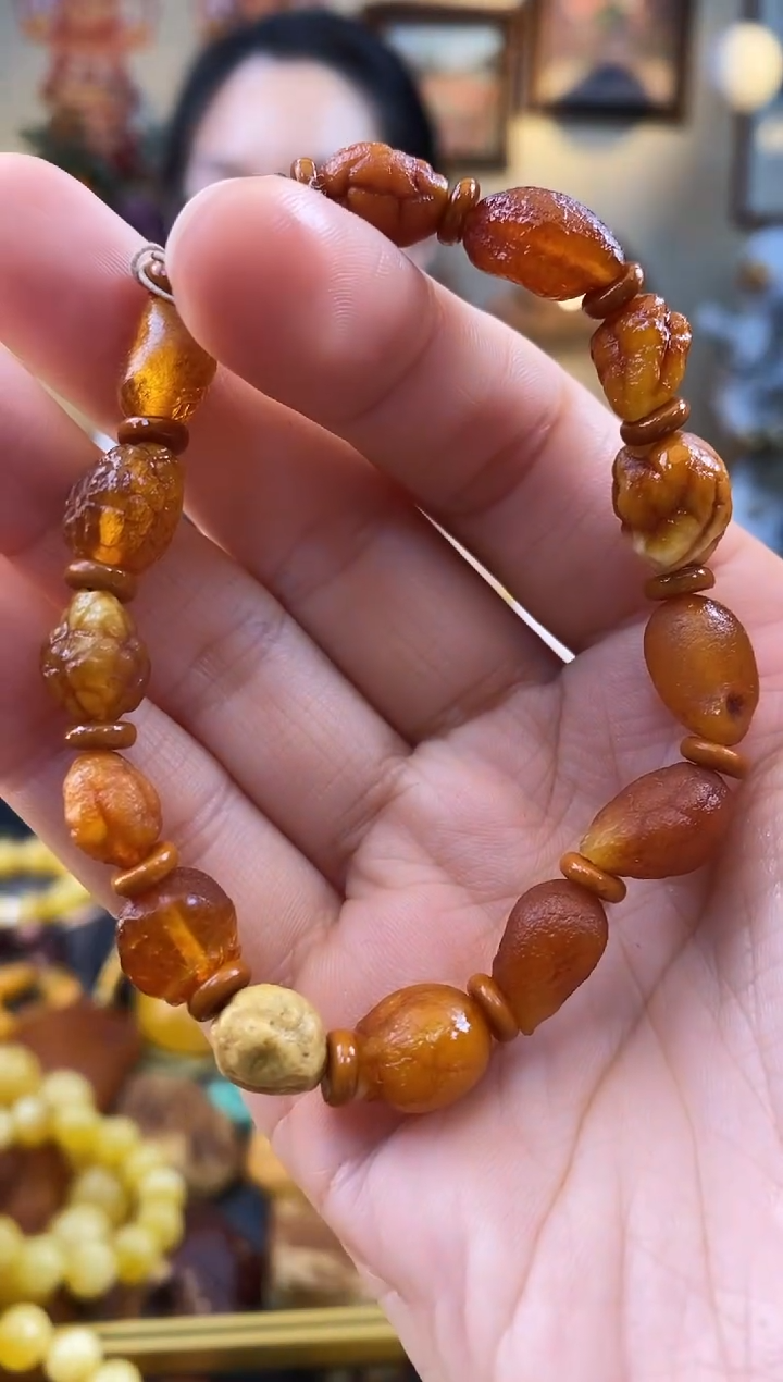 【闪购商品】未镶嵌琥珀手串手串