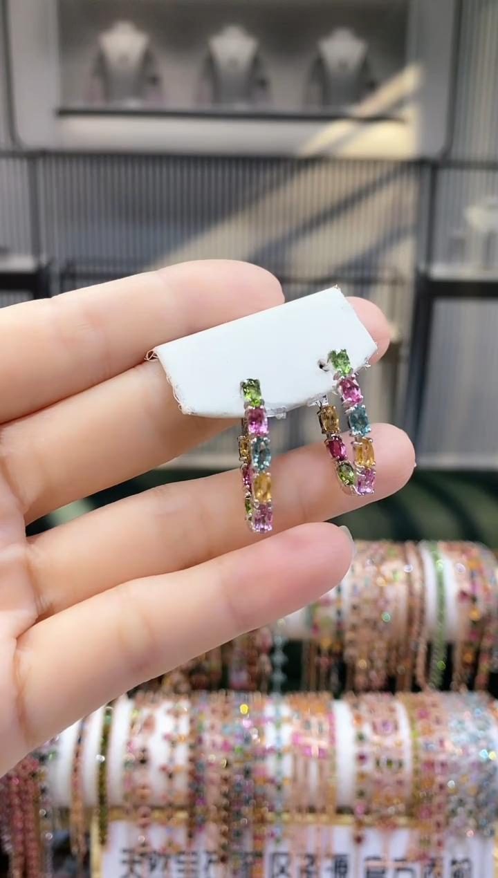 银S925镶嵌耳扣碧玺6666666666