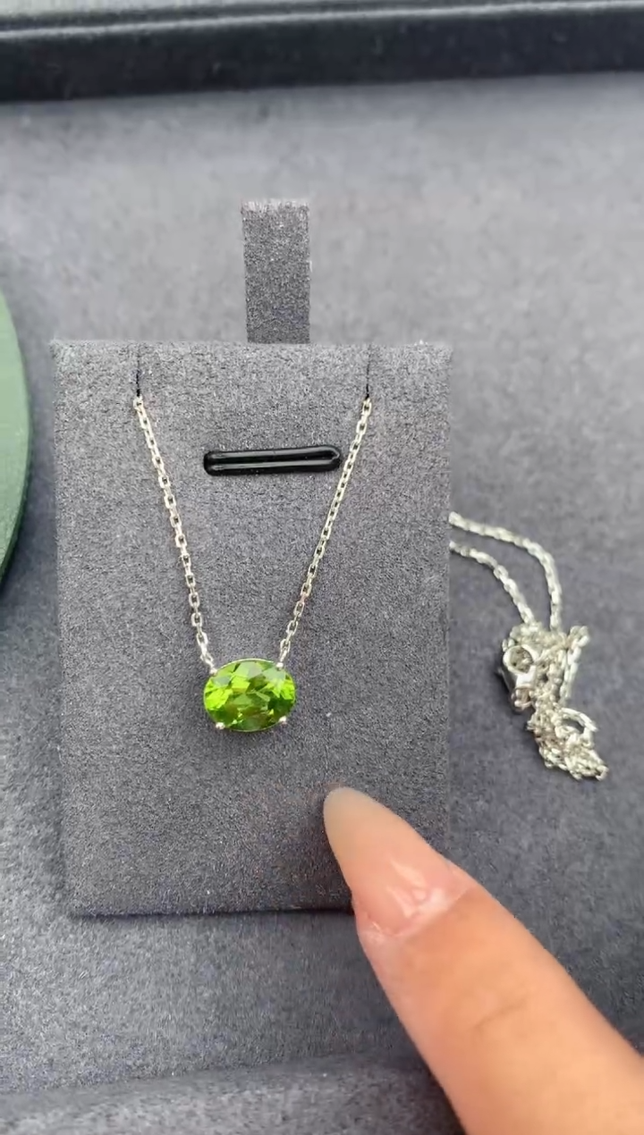 18K金镶嵌项链橄榄石2ct橄榄石  FE