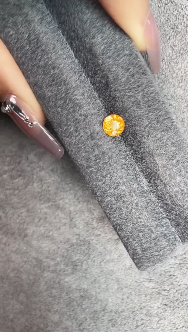 【闪购商品】石榴石（芬达石）裸石未镶嵌1.41ct   