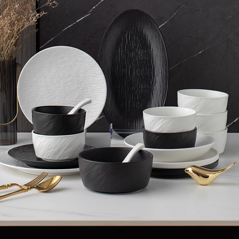 碗家用2025新款碗筷轻奢西餐陶瓷餐具高级感勺筷日式网红碗泡面碗
