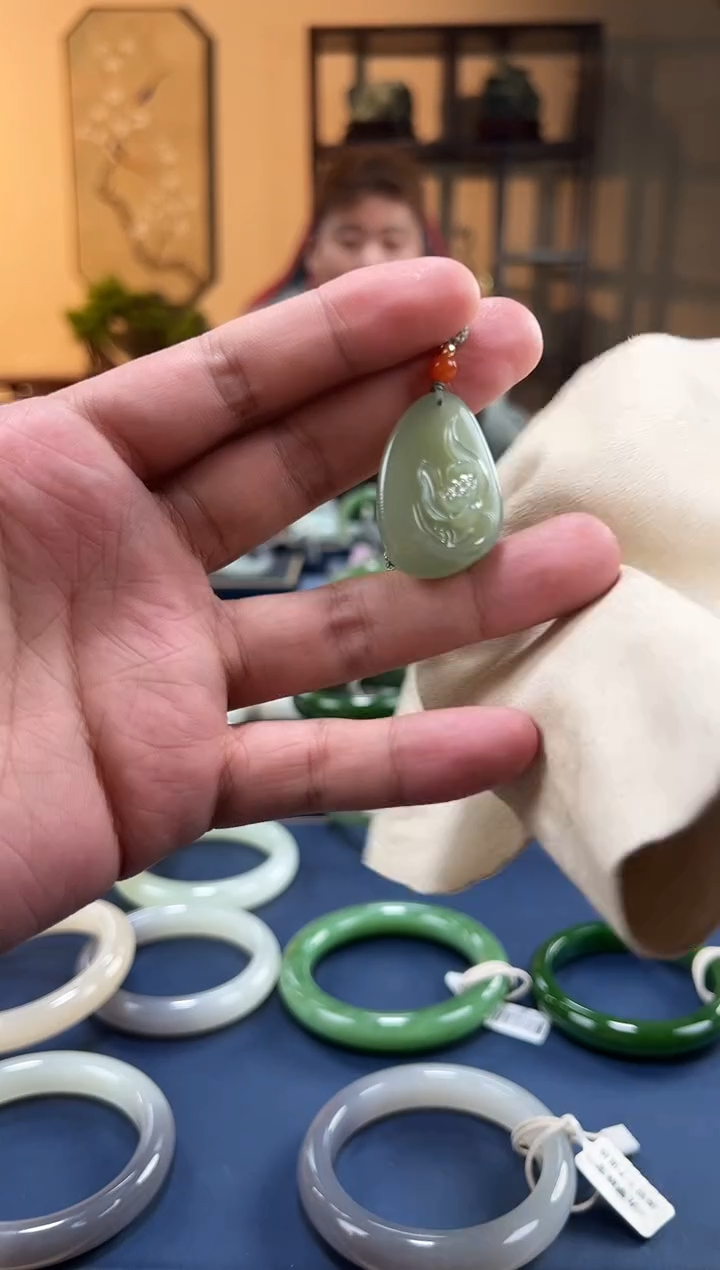 【闪购商品】和田玉（糖玉）颈饰未镶嵌随行莲花牌