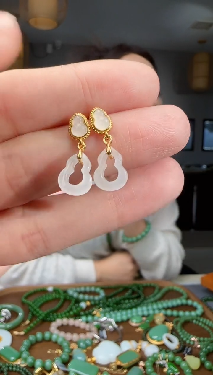 银S925镶嵌和田玉耳饰1