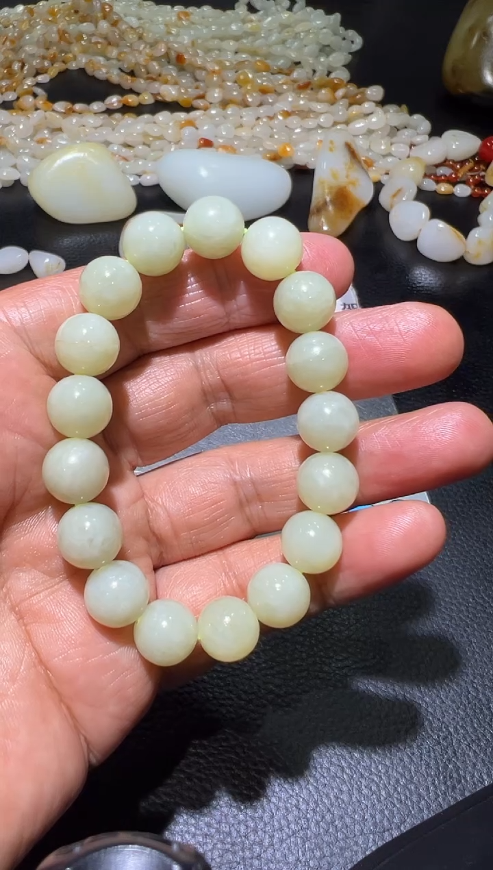未镶嵌手链和田玉和田玉手串