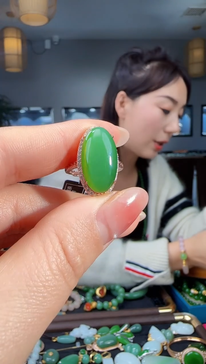 银S925镶嵌戒指和田玉1