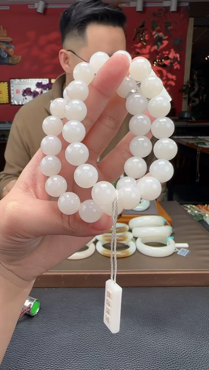 【闪购商品】和田玉手串未镶嵌白玉单圈手串 多样性发货拍一发一