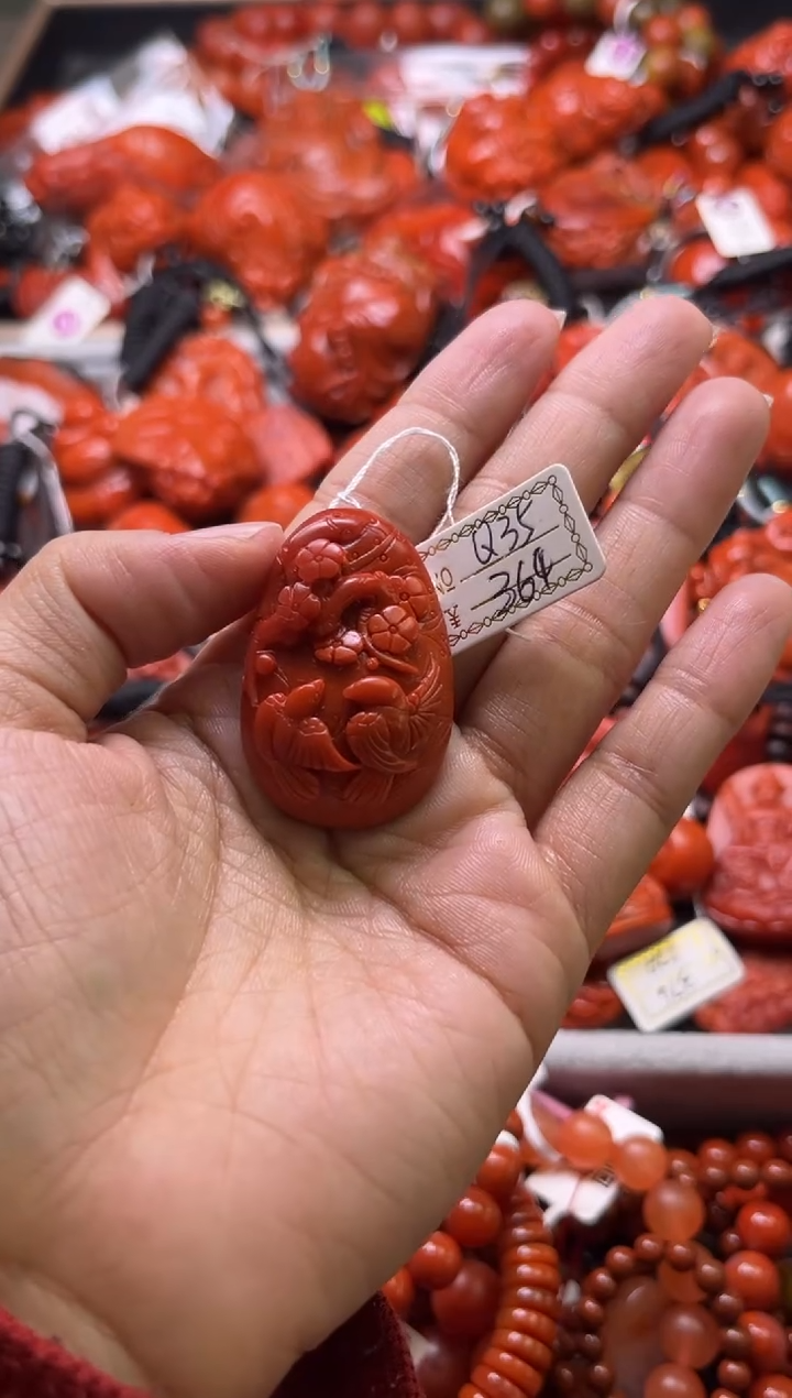 【闪购商品】南红玛瑙未镶嵌珠宝奇石Q35