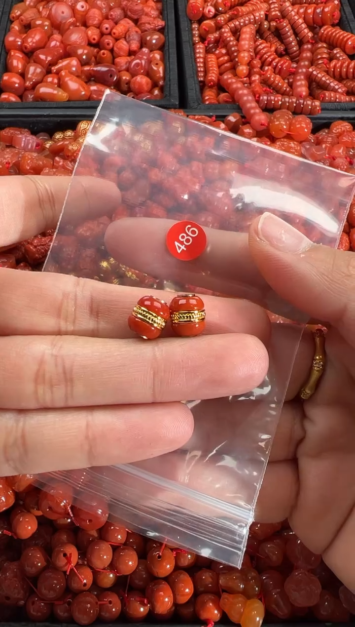 【闪购商品】南红玛瑙颈饰未镶嵌1