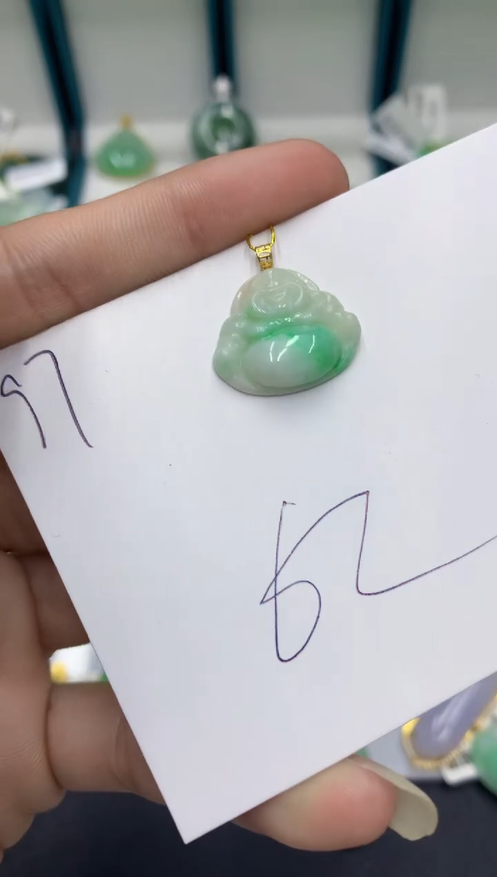 【闪购商品】翡翠颈饰18K金镶嵌翡翠