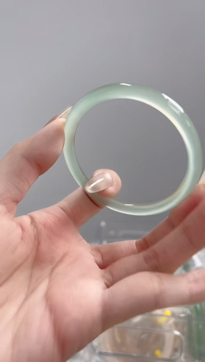 玛瑙/玉髓手镯未镶嵌53-54圈美人条