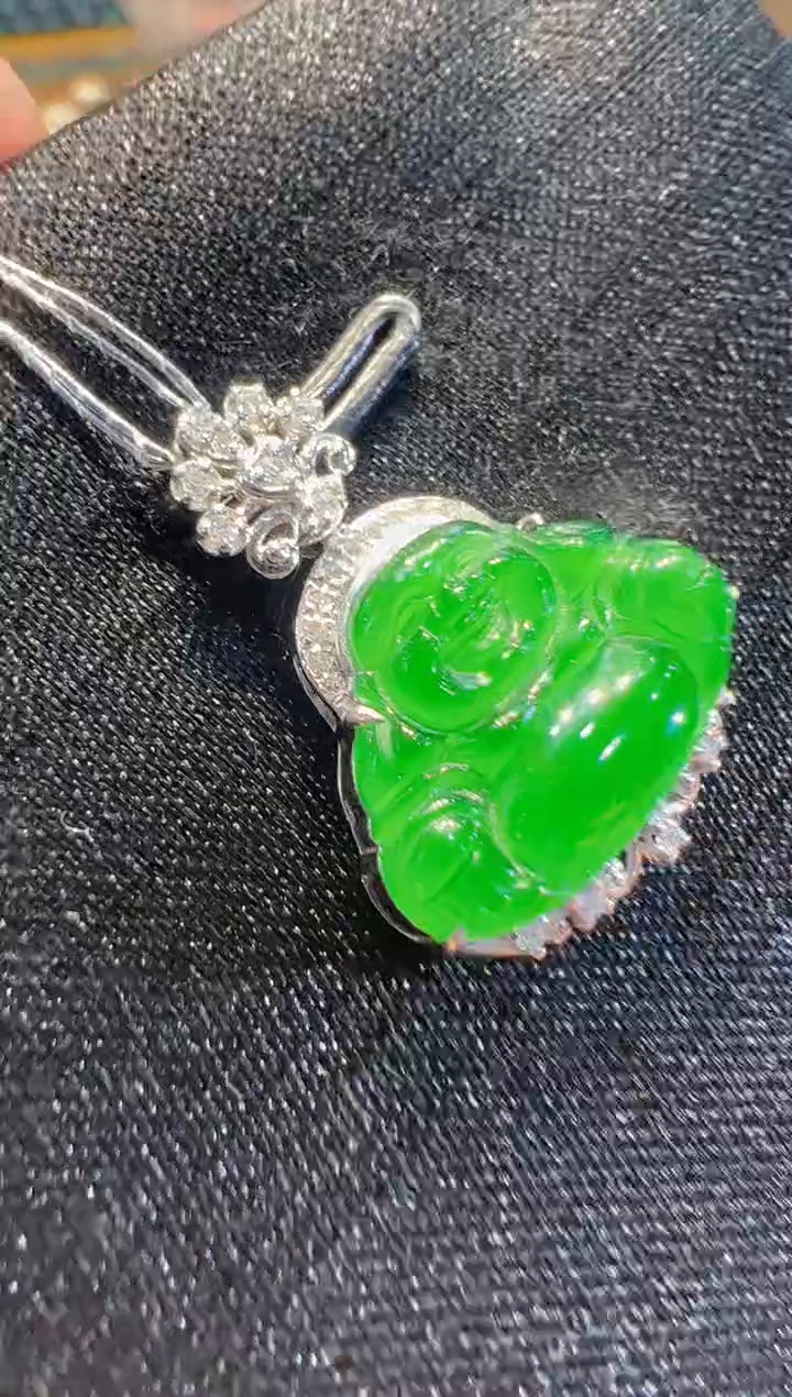 【闪购商品】翡翠吊坠(不含链)18K金镶嵌多样性发货一件